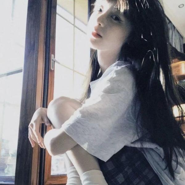 盛夏的灰姑娘海报